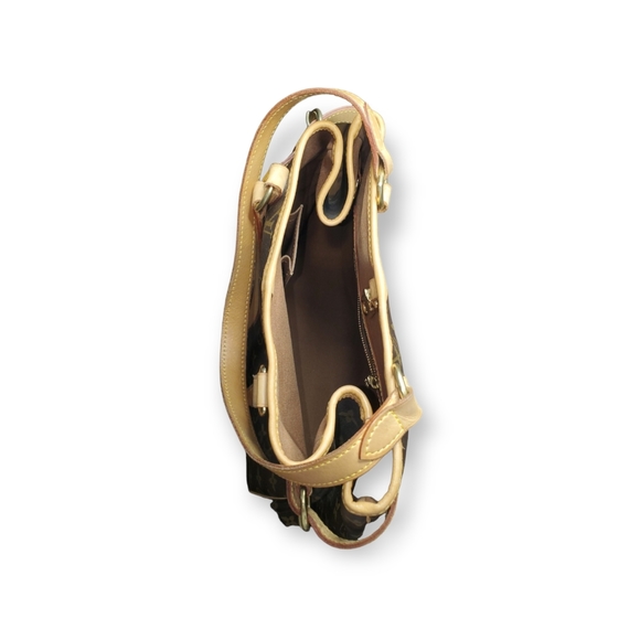 *SOLD* LOUIS VUITTONBatignolles Vertical Monogram Canvas Shoulder Bag - Picture 9 of 13